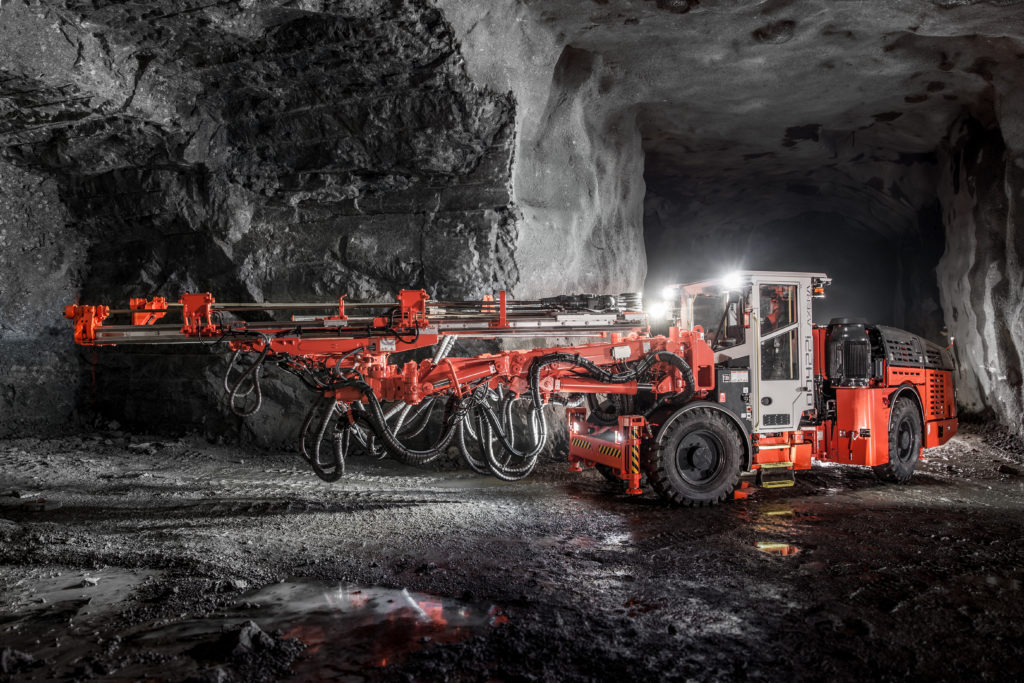sandvik-dd422i-development-jumbo-1024x683